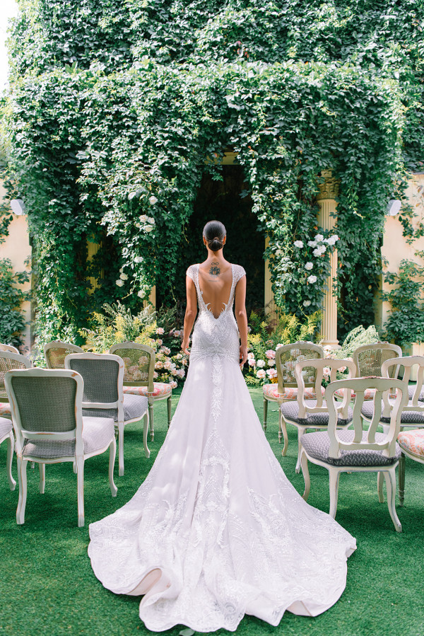 Сияющая кожа — основа свадебного макияжа