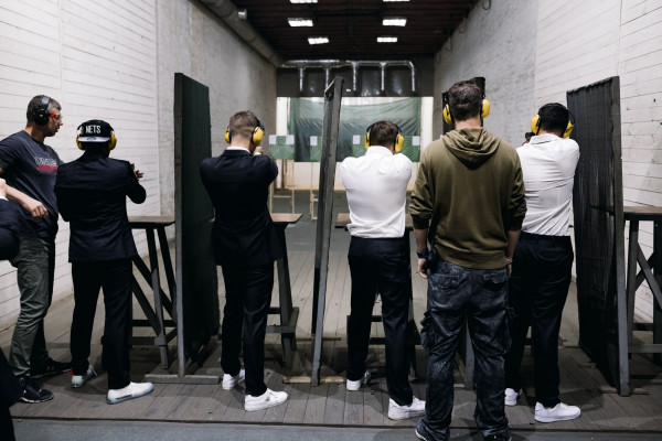 Мальчишник в Radisson Collection со стрельбой и