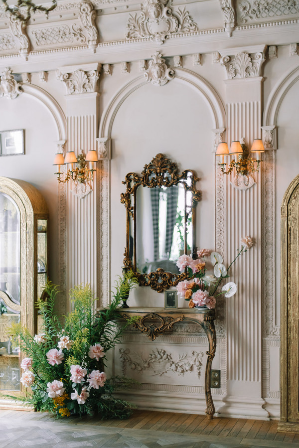 Сияющая кожа — основа свадебного макияжа