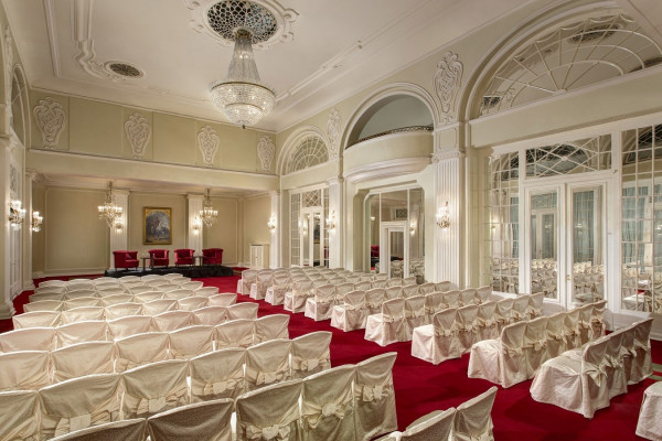 Все о свадьбах в отеле «Астория»