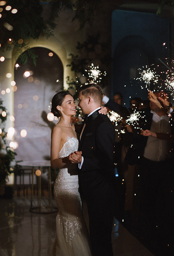 Трогательная церемония в подмосковном особняке