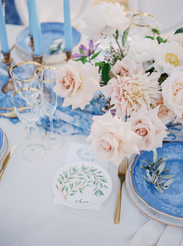 Итальянский свадебный ужин под оливковыми деревьями