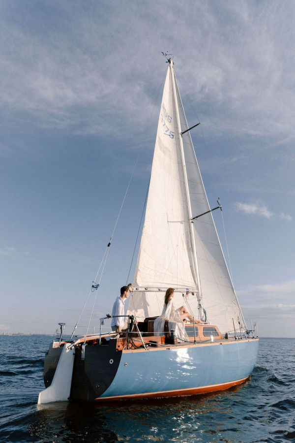 Предсвадебная съемка на яхте