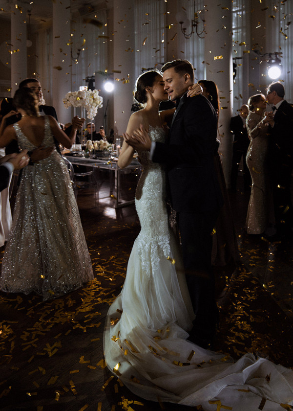 Трогательная церемония в подмосковном особняке