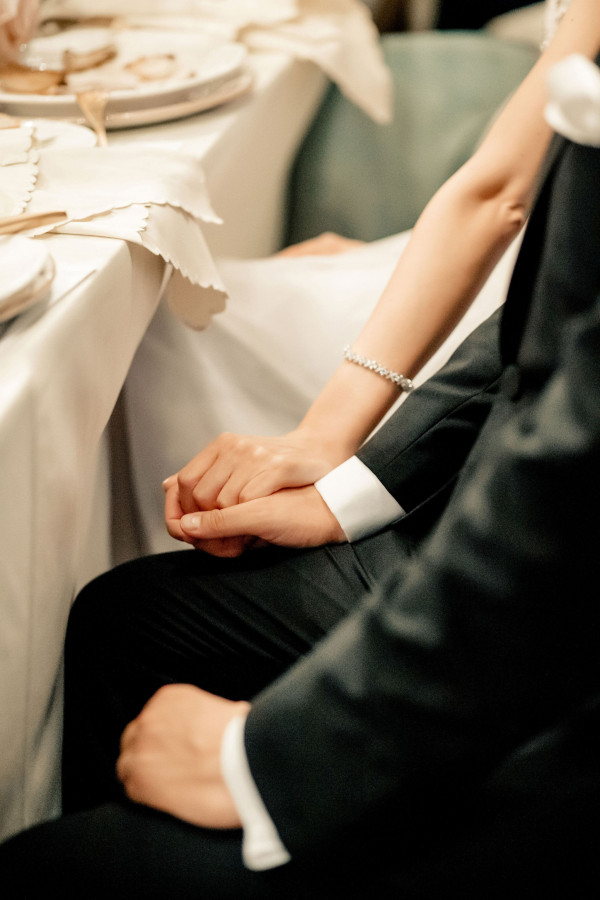 Итальянский свадебный ужин под оливковыми деревьями