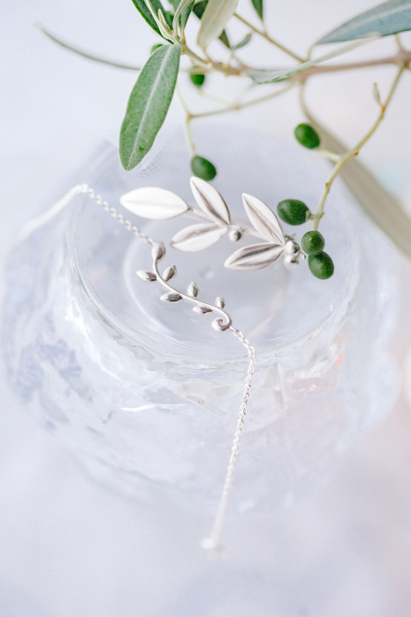 Итальянский свадебный ужин под оливковыми деревьями