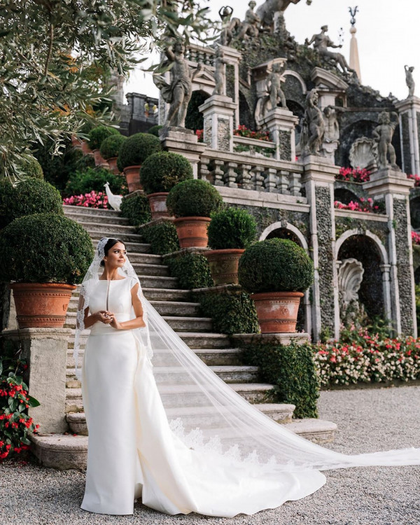 Принцесса или греческая богиня? Показываем новые платья