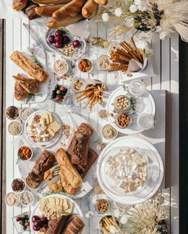 Банкет или фуршет? Какой формат выбрать для