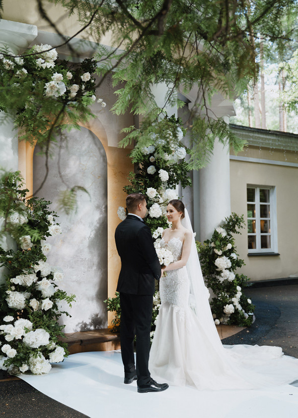 Трогательная церемония в подмосковном особняке