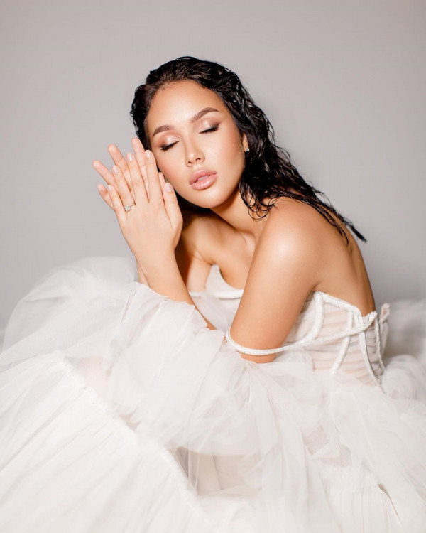 «Зацелованные» губы, легкие смоки и другие осенние