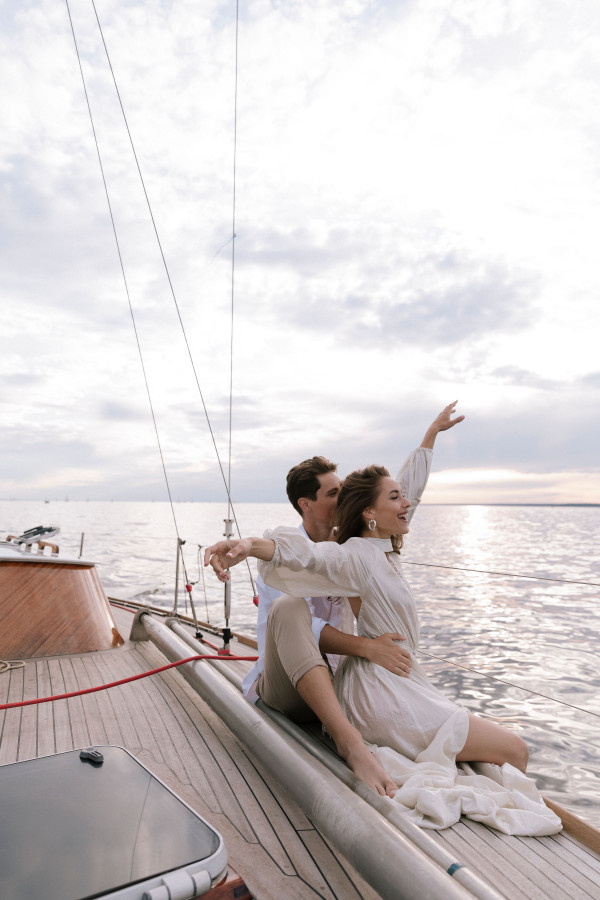 Предсвадебная съемка на яхте
