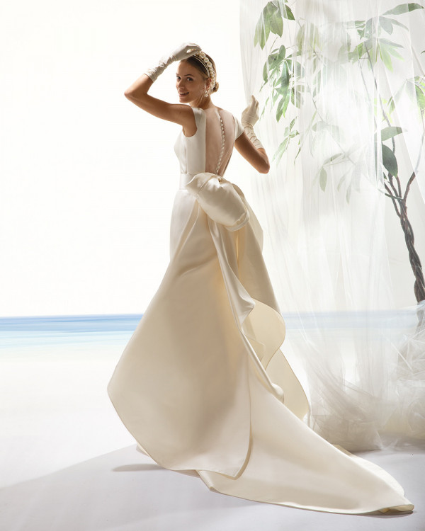 Принцесса или греческая богиня? Показываем новые платья