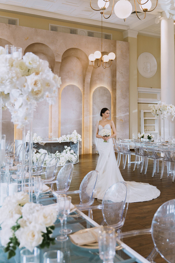 Трогательная церемония в подмосковном особняке