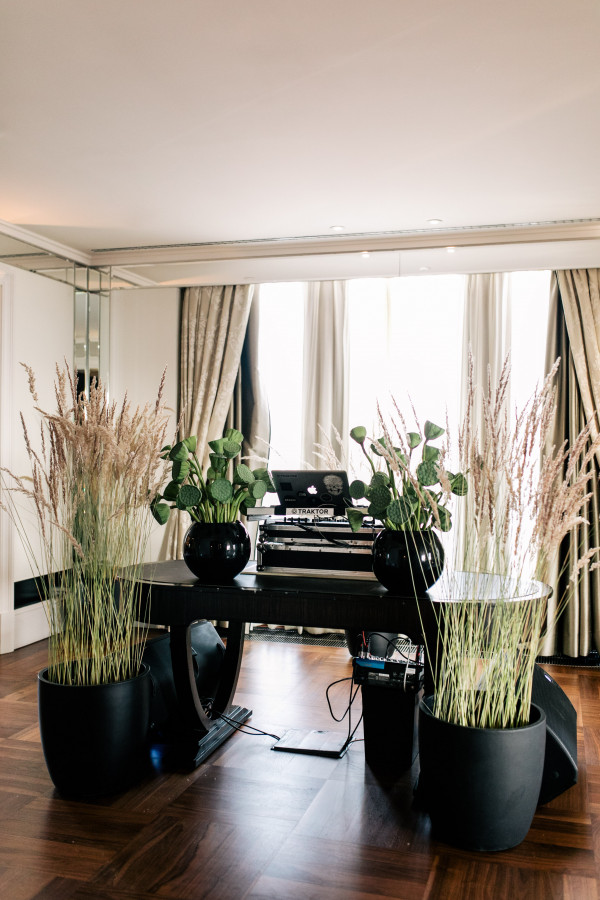 Терраса отеля Four Seasons для особенных событий