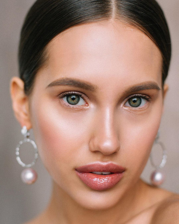 «Зацелованные» губы, легкие смоки и другие осенние