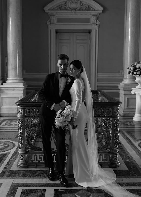 Камерная свадьба в частном баре