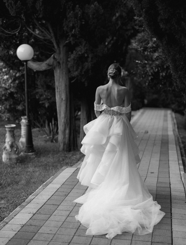 Свадьба на берегу у неба