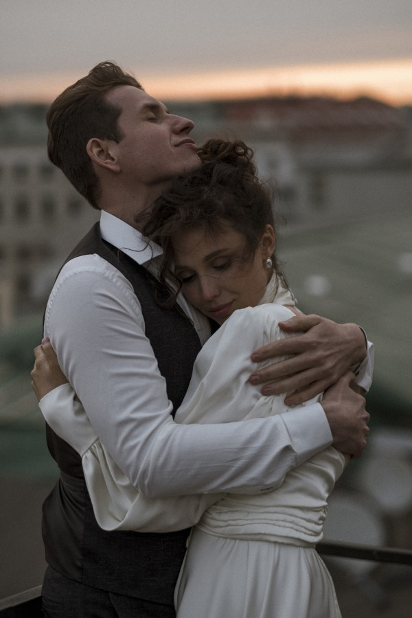 Свадебная серия в пасмурном Петербурге от Анны