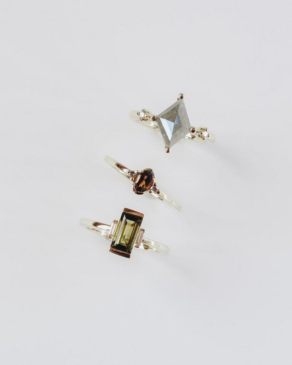 Помолвочные кольца от дизайнеров из разных уголков