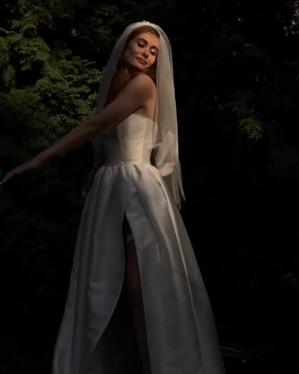 Первые кадры со свадьбы певицы Луны