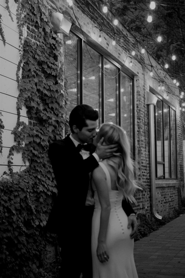 Свадьба в Чикаго с черно-белым дресскодом