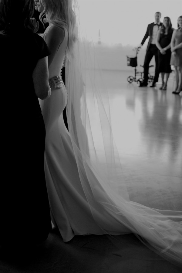 Свадьба в Чикаго с черно-белым дресскодом