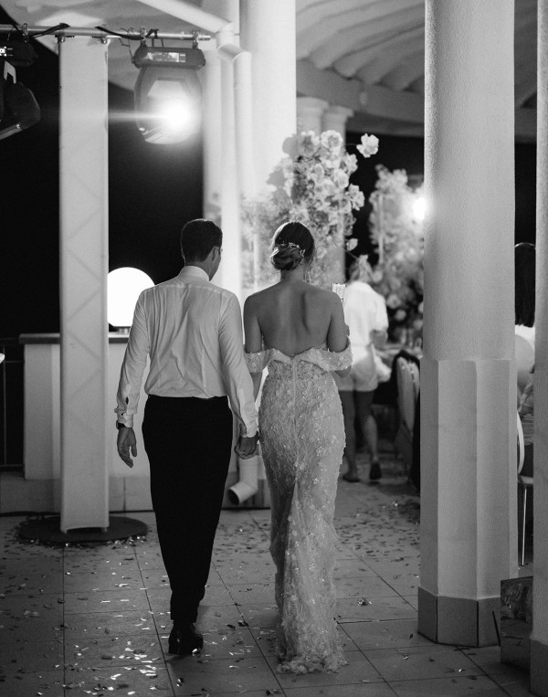 Свадьба на берегу у неба