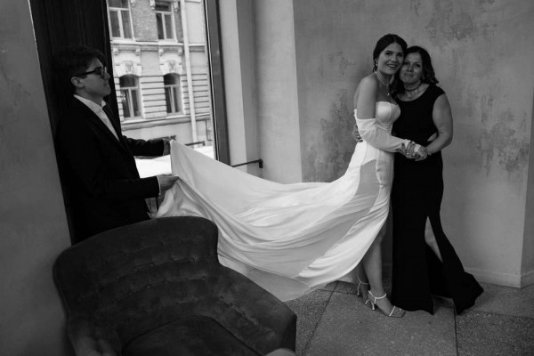 Дерзкая свадебная съемка. Черно-белые кадры Павла Голубничего