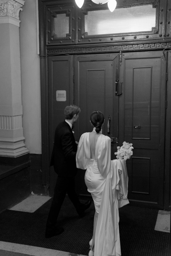 Из города на природу: свадебный ужин в