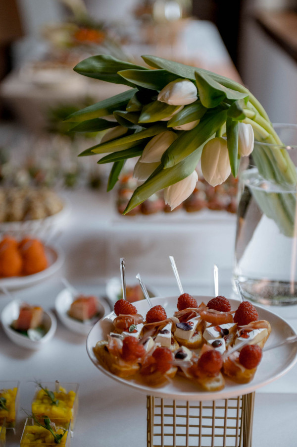 Кейтеринг Хангри Вульф