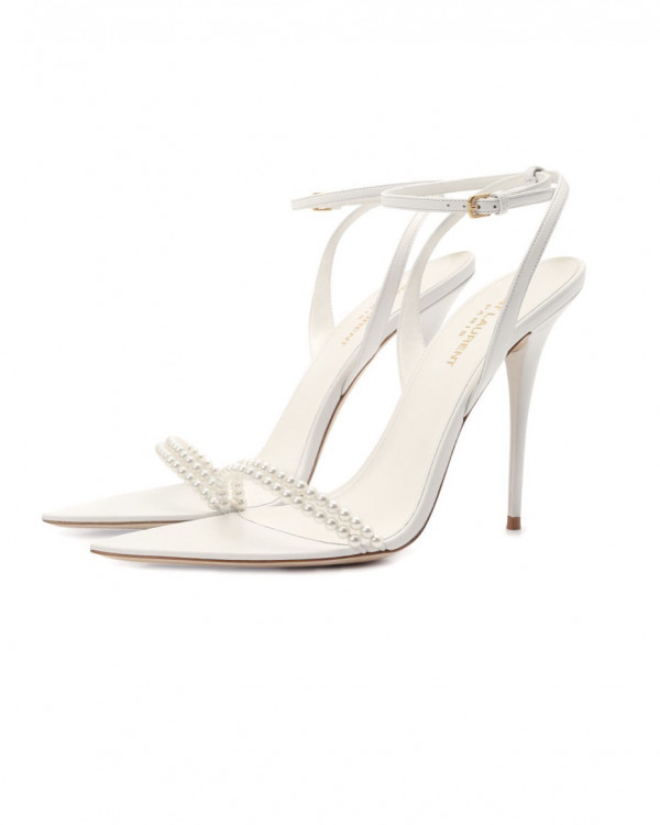 Где искать идеальные белые босоножки, если нужно