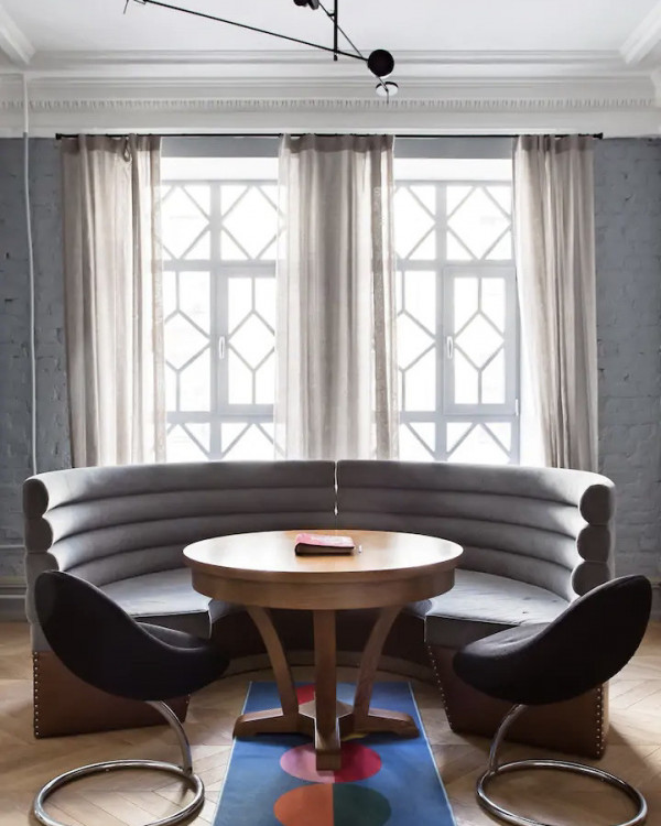 Свадьба в Петербурге. Где остановиться молодоженам, если