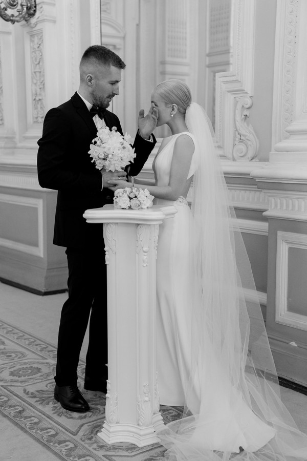 Лена, Паша и Амели. Трогательный свадебный день