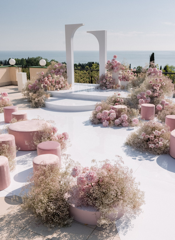 Свадьба на берегу у неба