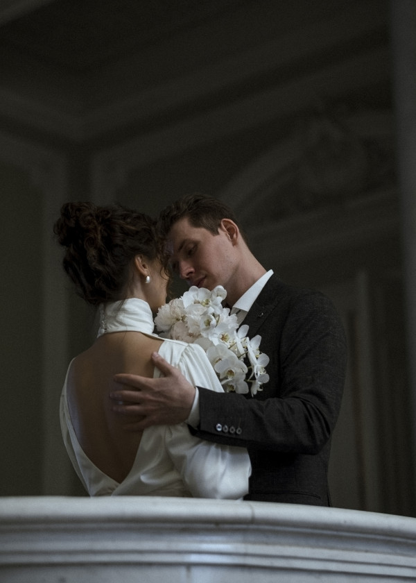 Свадебная серия в пасмурном Петербурге от Анны