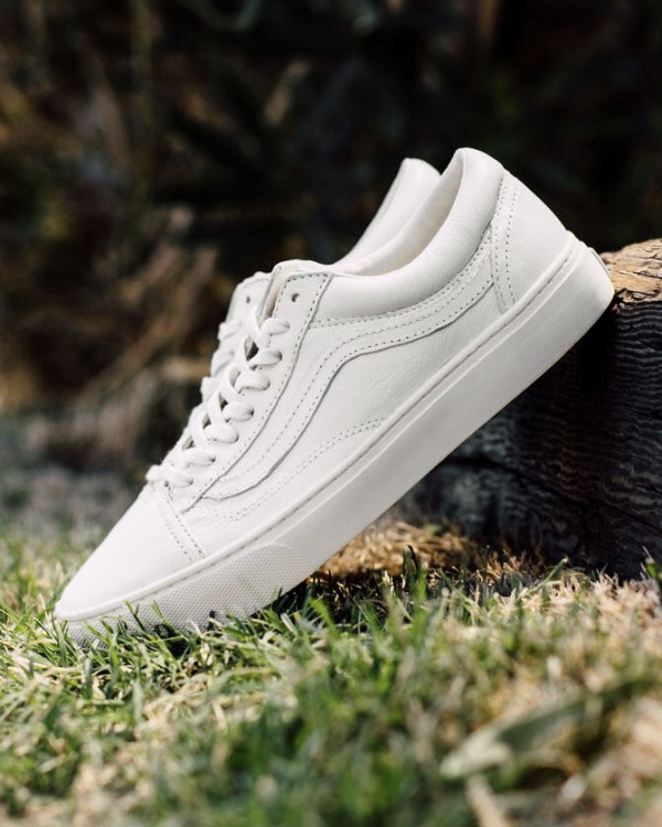 Небанальные кеды и кроссовки для удобного свадебного