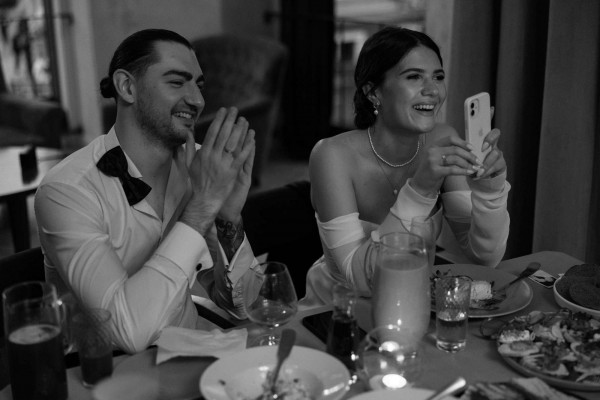 Дерзкая свадебная съемка. Черно-белые кадры Павла Голубничего