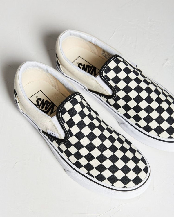 Небанальные кеды и кроссовки для удобного свадебного