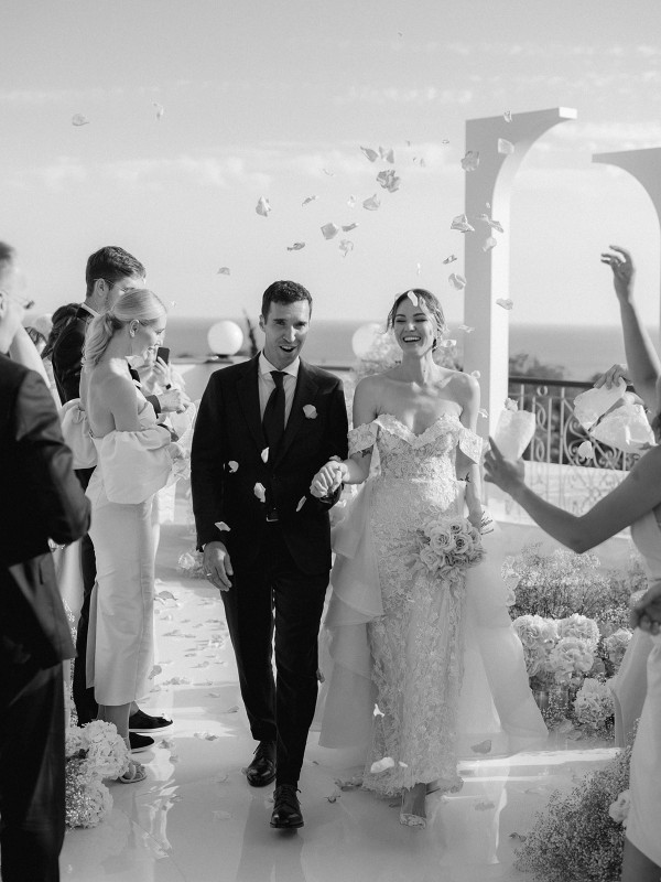 Свадьба на берегу у неба