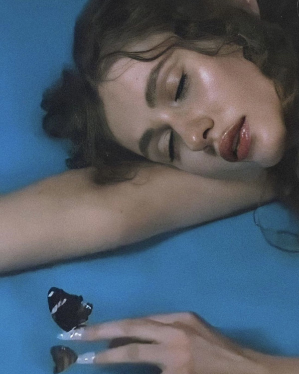 Первые кадры со свадьбы певицы Луны