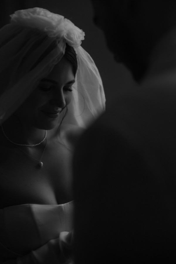 Дерзкая свадебная съемка. Черно-белые кадры Павла Голубничего