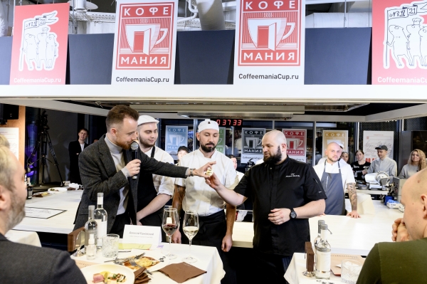 Ведущие Михаил Белянин