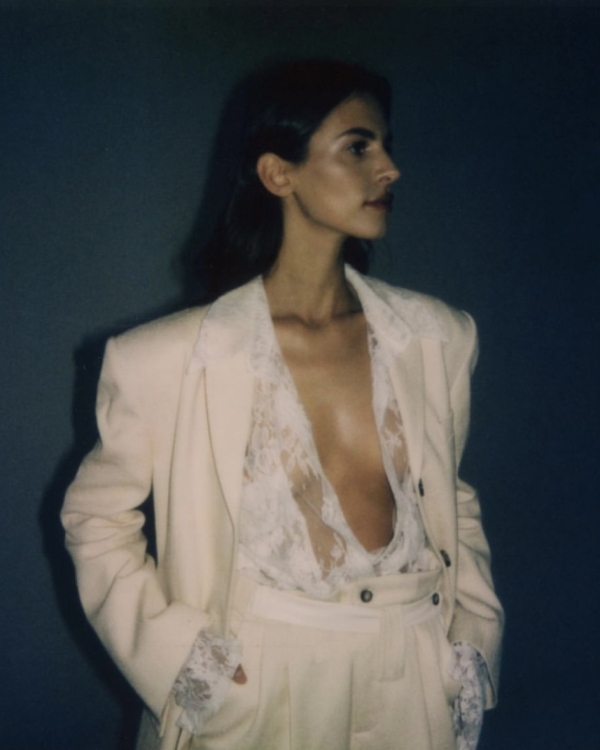 Оверсайз жакеты для невест, как у Хейли