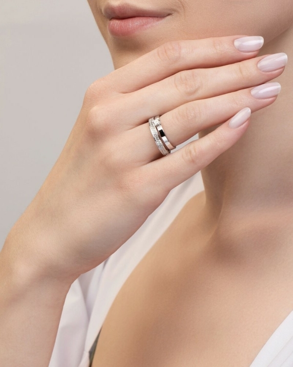 Где искать классические обручальные кольца в Питере?