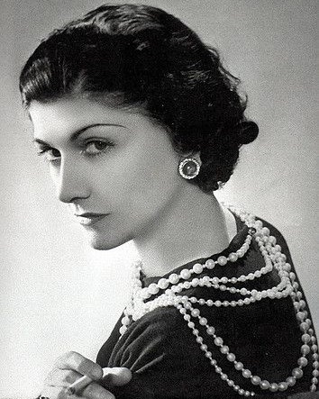 Главные цитаты Коко Шанель о женщинах, стиле