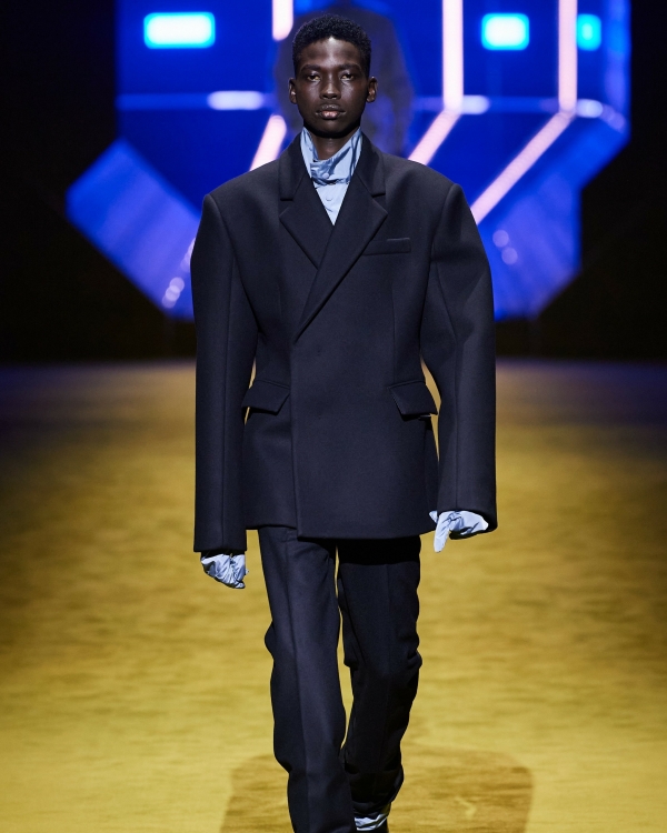 Идеи образов для жениха из осенних коллекций