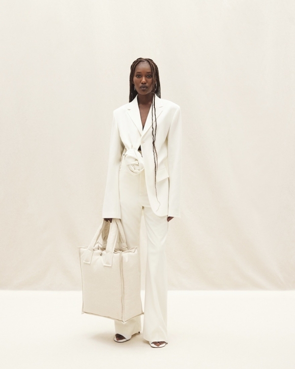 Оверсайз жакеты для невест, как у Хейли