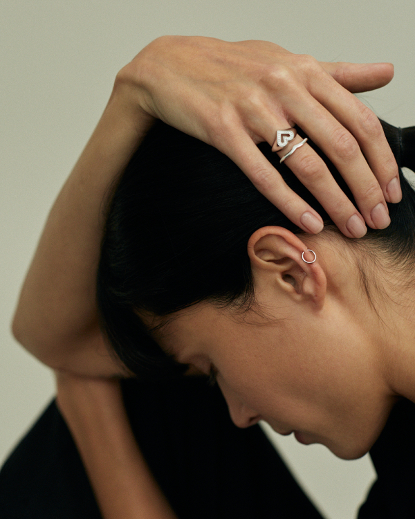 Где найти помолвочное кольцо с нестандартным дизайном?