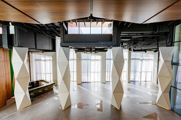 Площадки La Pino Hall