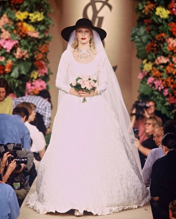 Свадебные платья Ива Сен-Лорана, которые вдохновят современных